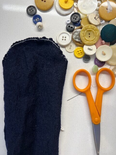 thumbless mittens adaptive winterwear