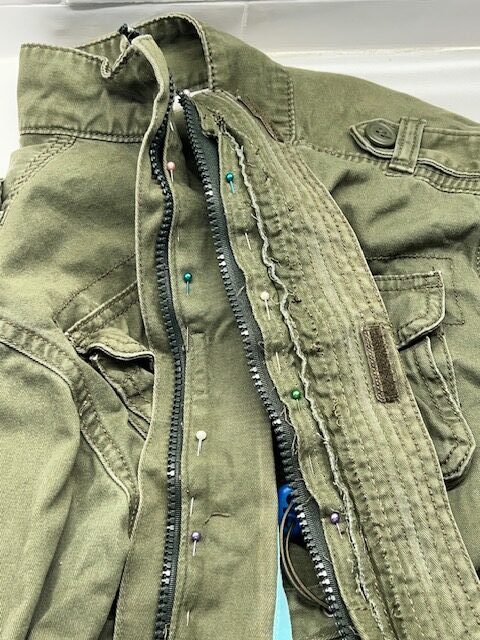 inclusive magnetic zipper