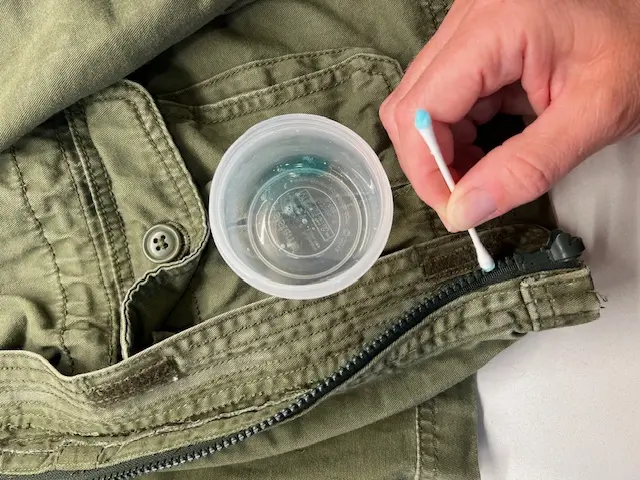 inclusive magnetic zipper