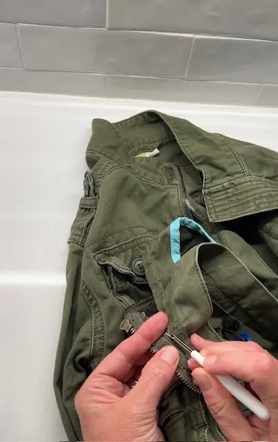 magnetic zipper adaptive jacket