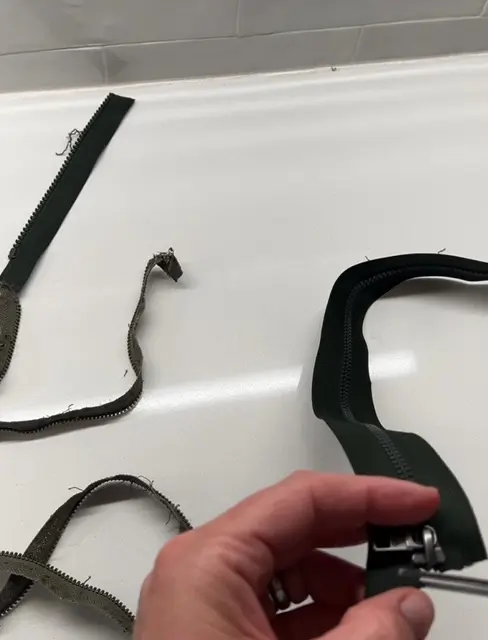 inclusive magnetic zipper