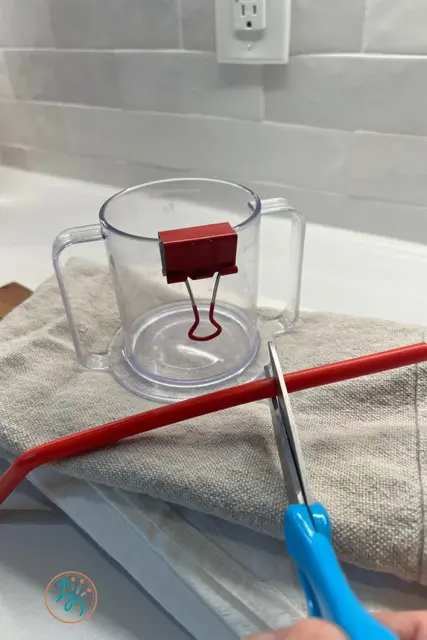 adaptive drinking straw holder
