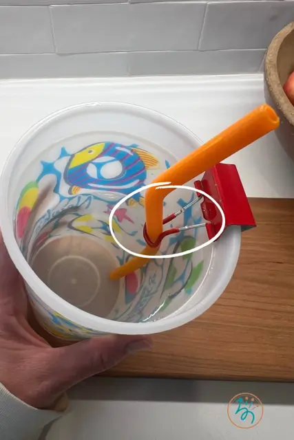 DIY adaptive drinking straw holder