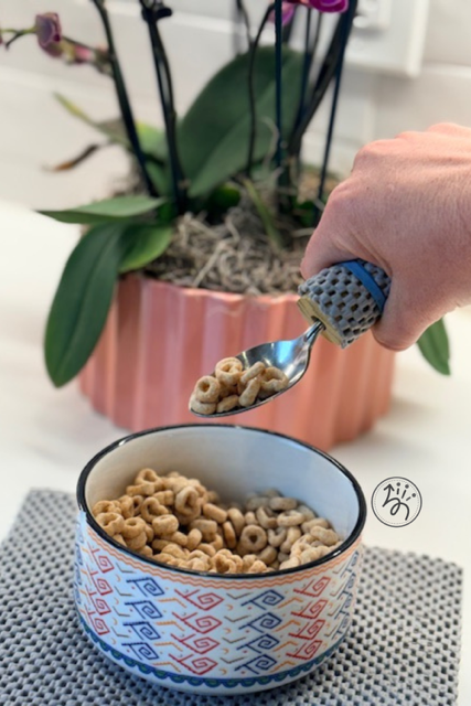 eating with confidence Tool for independent eating